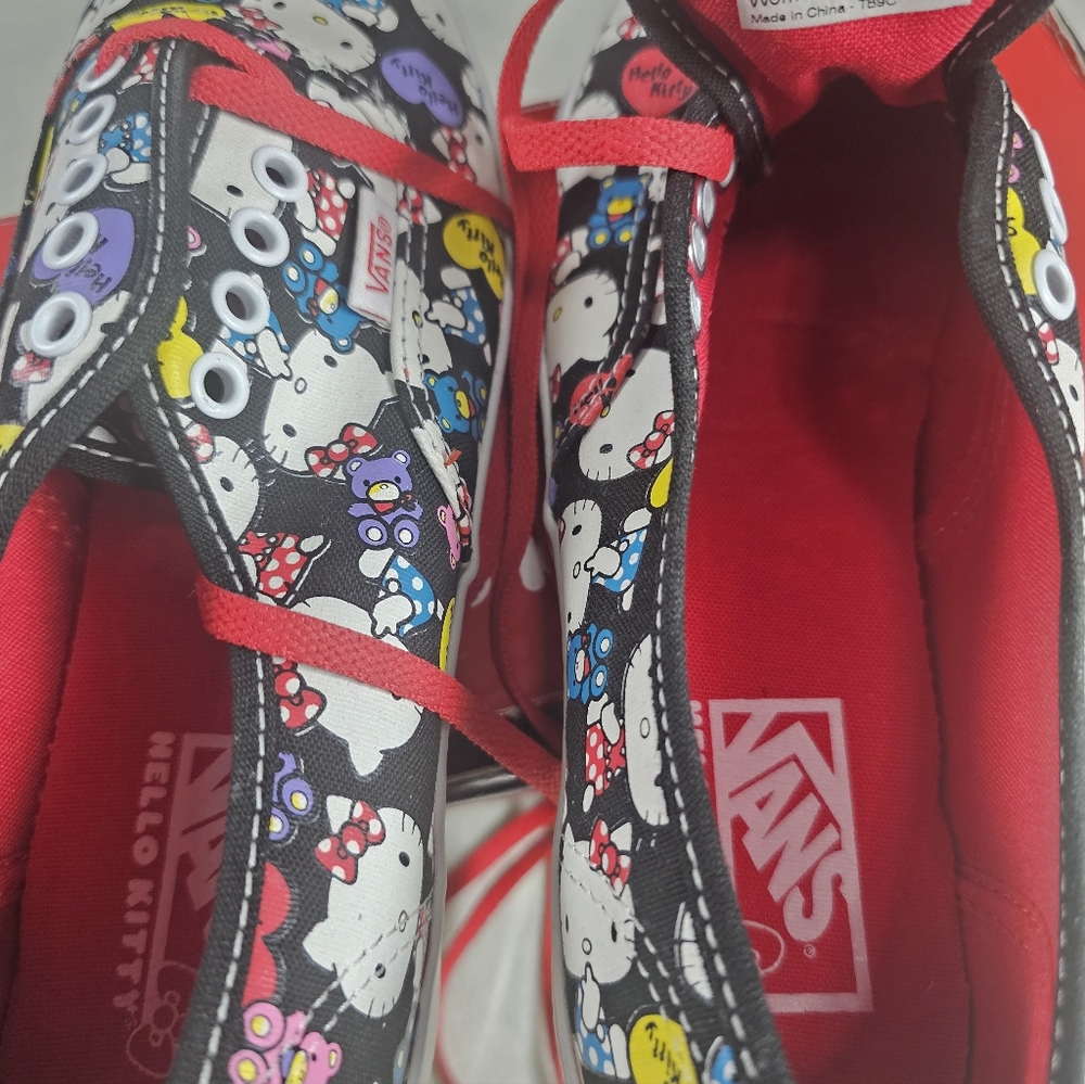NEW Women's Hello Kitty x Vans Low-Top Sneakers – Black/Red Limited Edition - Picture 9 of 9